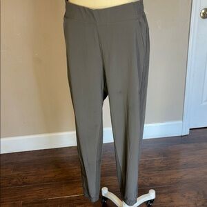 Athleta Brooklyn joggers size 12Stylish Olive Green Pants